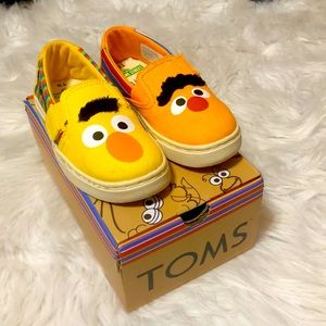 NIB Tom’s Burt and Ernie shoes